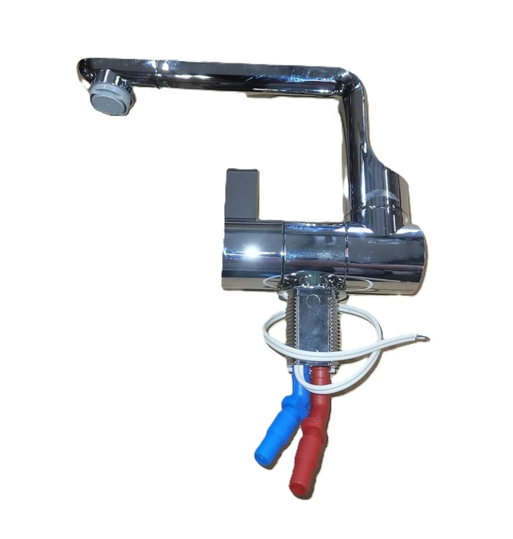 Comet vipusekoitushana Arona, letkuliittimet kromattu, katkaisijalla - Hanat Comet - 11122 - 1