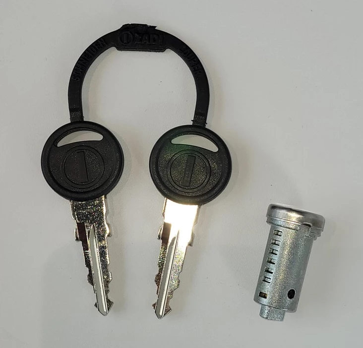 Lukkopesä+avainsarja Zadi 9007, 1 pesä, 2 avainta - Ovien ja luukkujen osat - 25162 - 1