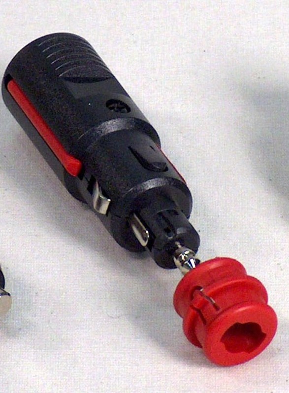 Pistoke 12V, 12/20 mm - Sähkörasiat, pistokkeet - 633 - 1