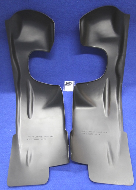 Sisälokasuojapari etu, Fiat Ducato 2015- Jumper, Boxer 2015- - Alustatarvikkeita autoihin - 8244 - 1