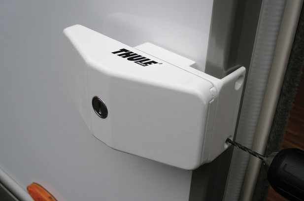 Thule lisälukko oveen 3 kpl, kiinnitys kehykseen - LUKITUS - 7864 - 1