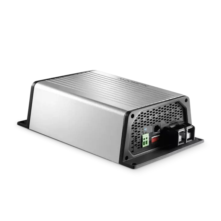 Dometic PerfectPower DCC 2412-20, Latausmuunnin 24 V to 12 V, 20 A - Akut, laturit, akun valvonta  - 16045 - 1