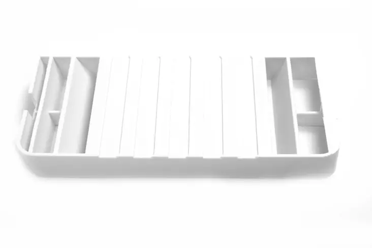 Poistoilmaritilä pakoputken päähän L100, 147,2x70mm - Jääkaappien varaosat Dometic - 2667 - 1